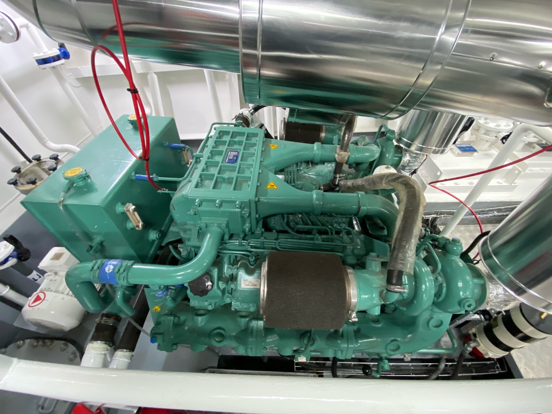 Engine room of a harbour tug built by SYM Naval